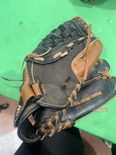 Gray Used Wilson A500 Right Hand Throw Baseball Glove 12.5"