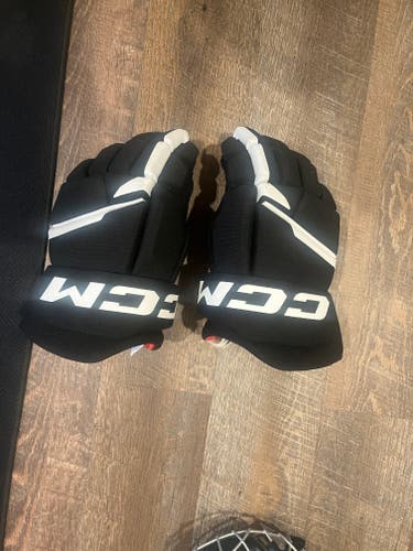 Like New -Used CCM Next Gloves 14"