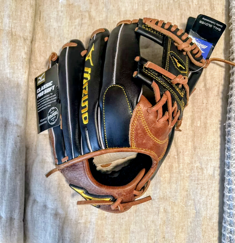 New Mizuno Classic Pro Soft 11.75" RHT Baseball Glove