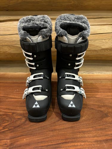 New Fischer Hybrid 110 Ski Boots 26.5