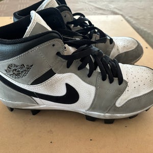 Gray Used Men's Air Jordan Molded Cleats Cleats