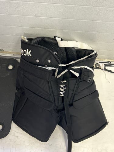 New Small Reebok  20K Hockey Goalie Pants