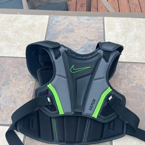 Used Large Nike Vapor Shoulder Pads