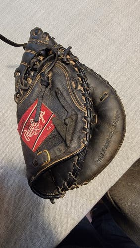 Used Rawlings Right Hand Throw Catcher's Renegade Baseball Glove 31.5"