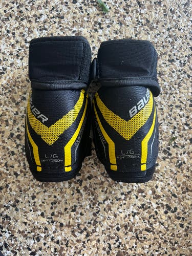 Used Youth Bauer Supreme TotalOne MX3 Elbow Pads