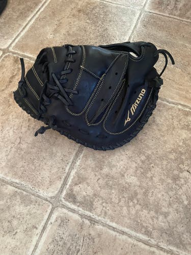 New 2021 Catcher's 34" Baseball Glove