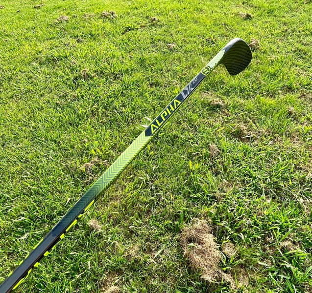 New Senior Warrior Right Handed W03 Pro Stock Alpha Lx 20 Hockey Stick