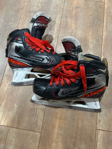 Used Intermediate Bauer Vapor X2.9 Hockey Goalie Skates Regular Width Size 5