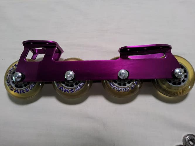 UNIQUE VIPER Inline Roller Hockey Chassis Frames!  ONE IS RED ONE IS PURPLE Small/Medium With WHEELS