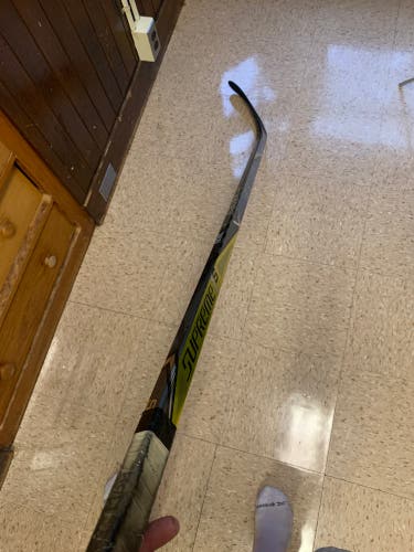 Used Senior Bauer Right Handed P28 Pro Stock Supreme 1S Hockey Stick