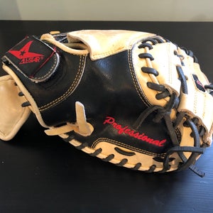 Used  Right Hand Throw  CM3100sbt Catcher's Glove