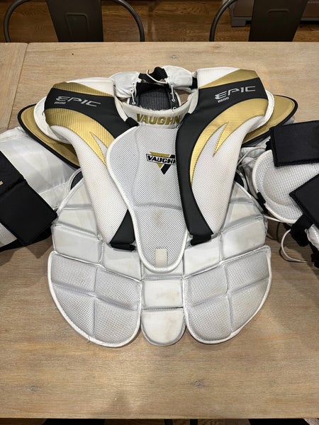 Used Intermediate Large Vaughn Epic 8400 Goalie Chest Protector