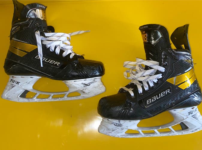 Used Senior Bauer Pro Stock 8 Supreme UltraSonic Hockey Skates