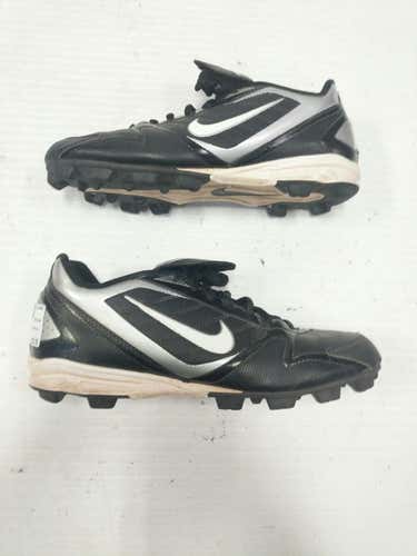 Used Nike Baseball Senior 9.5 Baseball And Softball Cleats