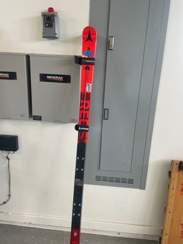 Used 2023 193 cm Without Bindings Redster FIS GS Skis