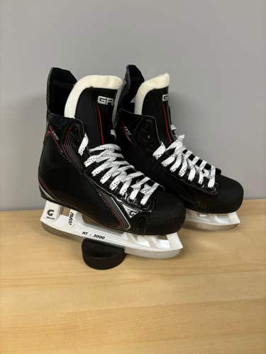 Graf PK3300 Junior Hockey Skates Regular Width Size 3