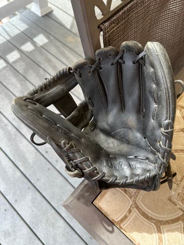 Used Right Hand Throw Wilson Infield A1k Baseball Glove 11.5"