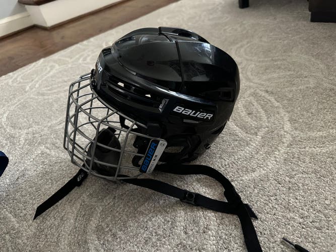 Used Medium Bauer Profile I Helmet