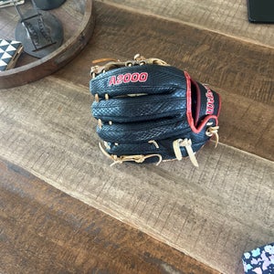 New Right Hand Throw Wilson Infield A2000 Baseball Glove 11.25"