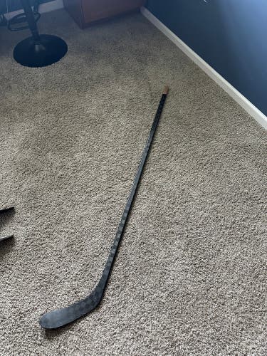 Used Senior  Right Handed P28  Hockey Stick