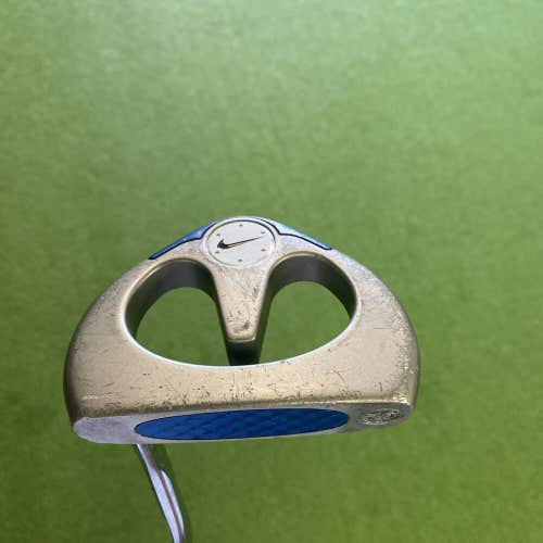 Used RH Nike T100 35” Putter