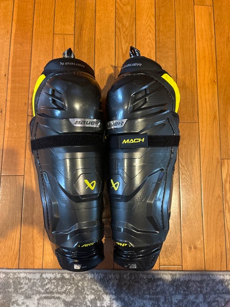New Senior Bauer 14" Supreme Mach Shin Pads