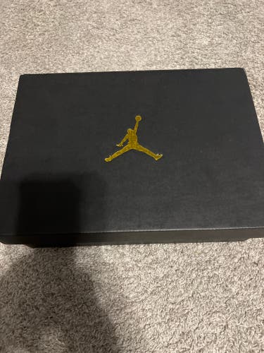 Air Jordan 1 Mid Basketball Shoes