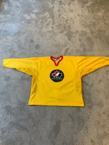 Team Canada hockey practice jersey 2xl men’s