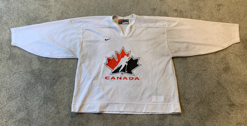 Team Canada hockey practice jersey 2xl