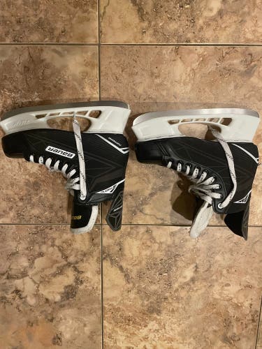 Bauer S140 Hockey Skate Size 9