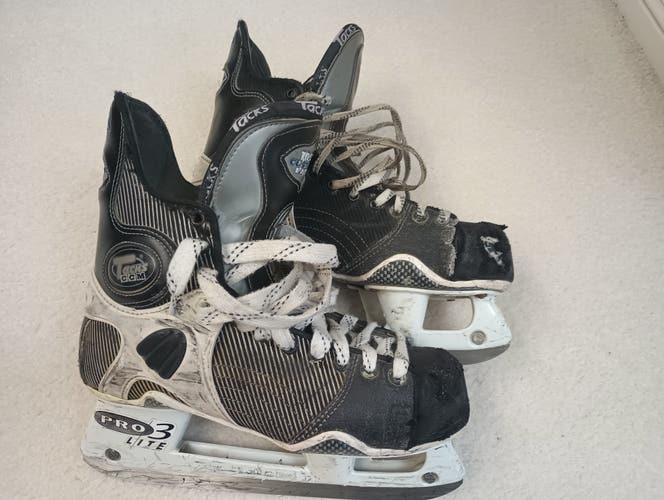 Used Senior CCM Tacks 1052 Custom Lite Ice Hockey Skates Size Adult 9