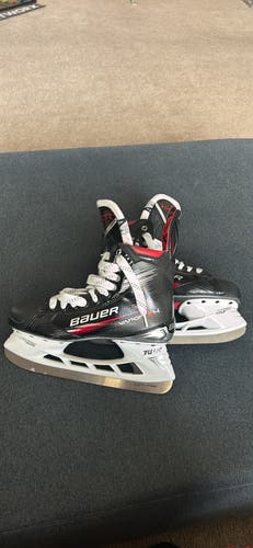 New Senior Bauer  9 Vapor X4 Hockey Skates