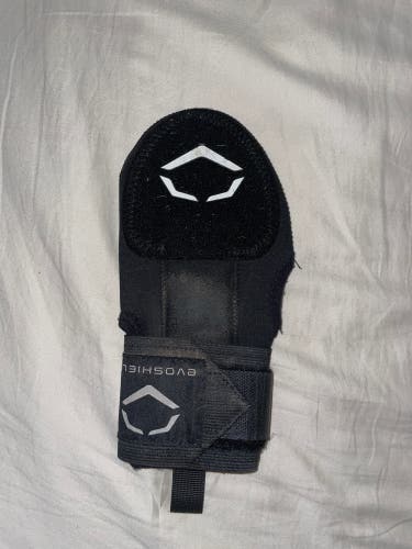 Black Used Junior EvoShield Wrist Guards Sliding mitt
