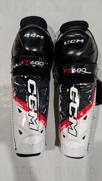 Senior CCM Jetspeed FT680 Shin Pads 15"