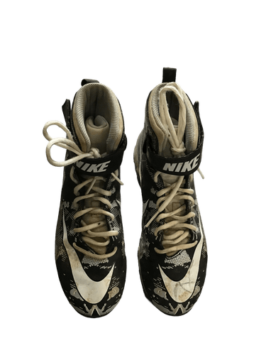 Used Nike Junior 06.5 Football Cleats