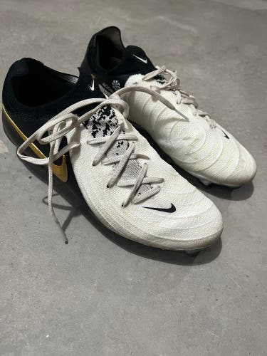Nike Phantom Gx Pro 2 soccer cleats