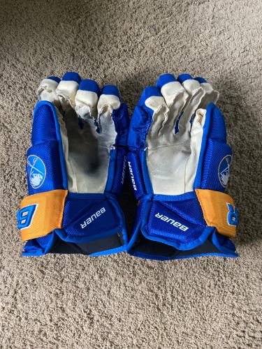 Used  Bauer 15" Pro Stock Gloves