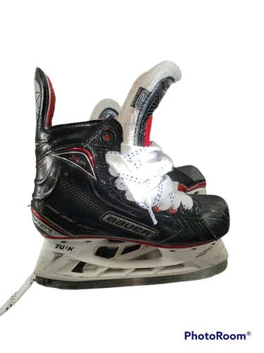 Used Bauer Vapor Junior 03.5 Ice Hockey Skates