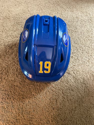 Used Large Bauer Pro Stock Re-Akt 150 Helmet