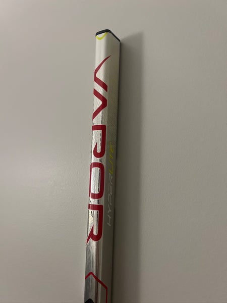 Bauer Vapor Hyperlite Hockey Stick
