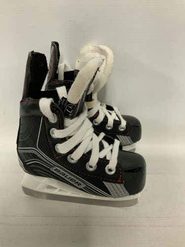 Used Bauer Vapor X200 Youth 07.0 Ice Hockey Skates