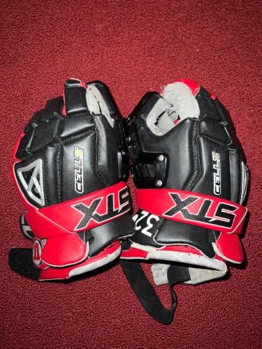 Used University Of Utah #32 Lacrosse Team Issued Goalie STX Medium Cell V Lacrosse Gloves
