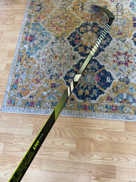 Used Intermediate Warrior Right Handed W03 Alpha LX2 PRO Hockey Stick