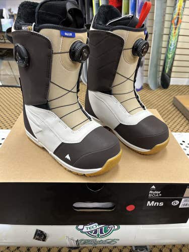 New Burton Mens Ruler BOA Snowboard Boot Size 8.5