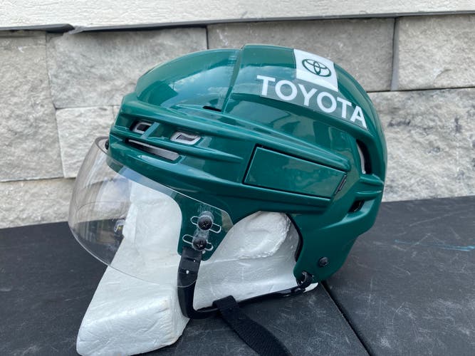 CCM Tacks 910 Pro Stock Hockey Helmet Combo CCM Visor Green Medium WILD 4015