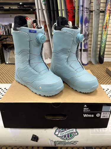 NEW Burton Mint Boa Size 10 Woman’s Snowboarding Boot