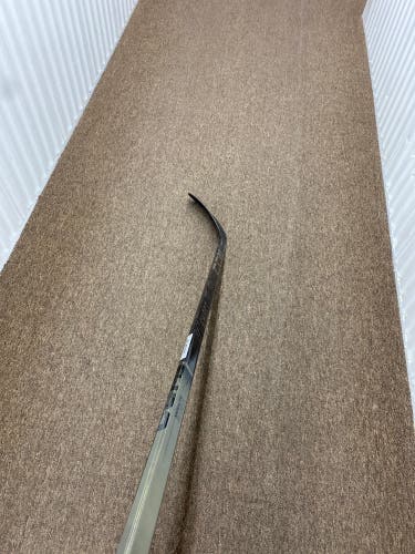 New Senior CCM Right Handed P29 FT Ghost Hockey Stick