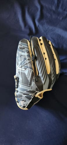 New Right Hand Throw Rawlings Outfield REV1X Baseball Glove 12.75"