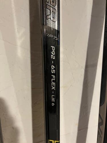 New Senior Bauer Right Handed P92  Supreme 2S Pro Hockey Stick