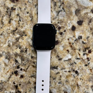 Apple Watch Series 7 w LTE 45mm